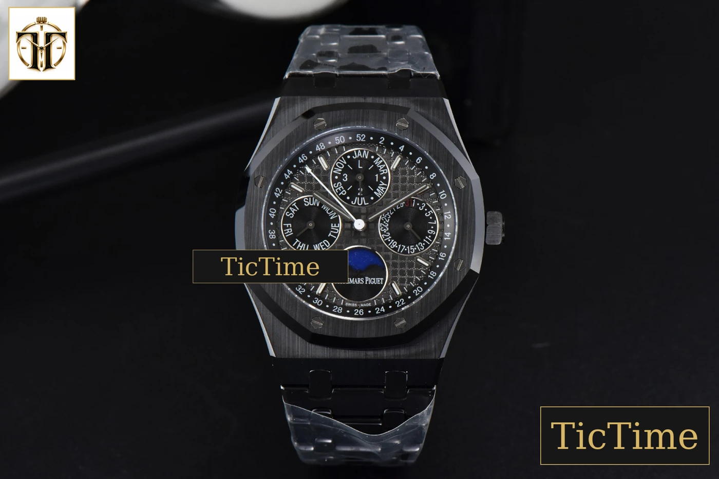 Vista frontal — Royal Oak Perpetual Calendar 26579CE 41mm APSF Black Ceramic Black Dial Ceramic Bracelet V1 A5134