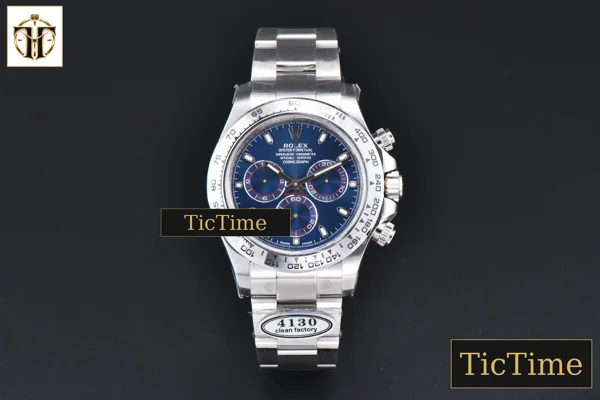 Foto frontal — Daytona 116509 40mm Clean Factory Blue Stick Dial SS Bracelet V2 SA4130