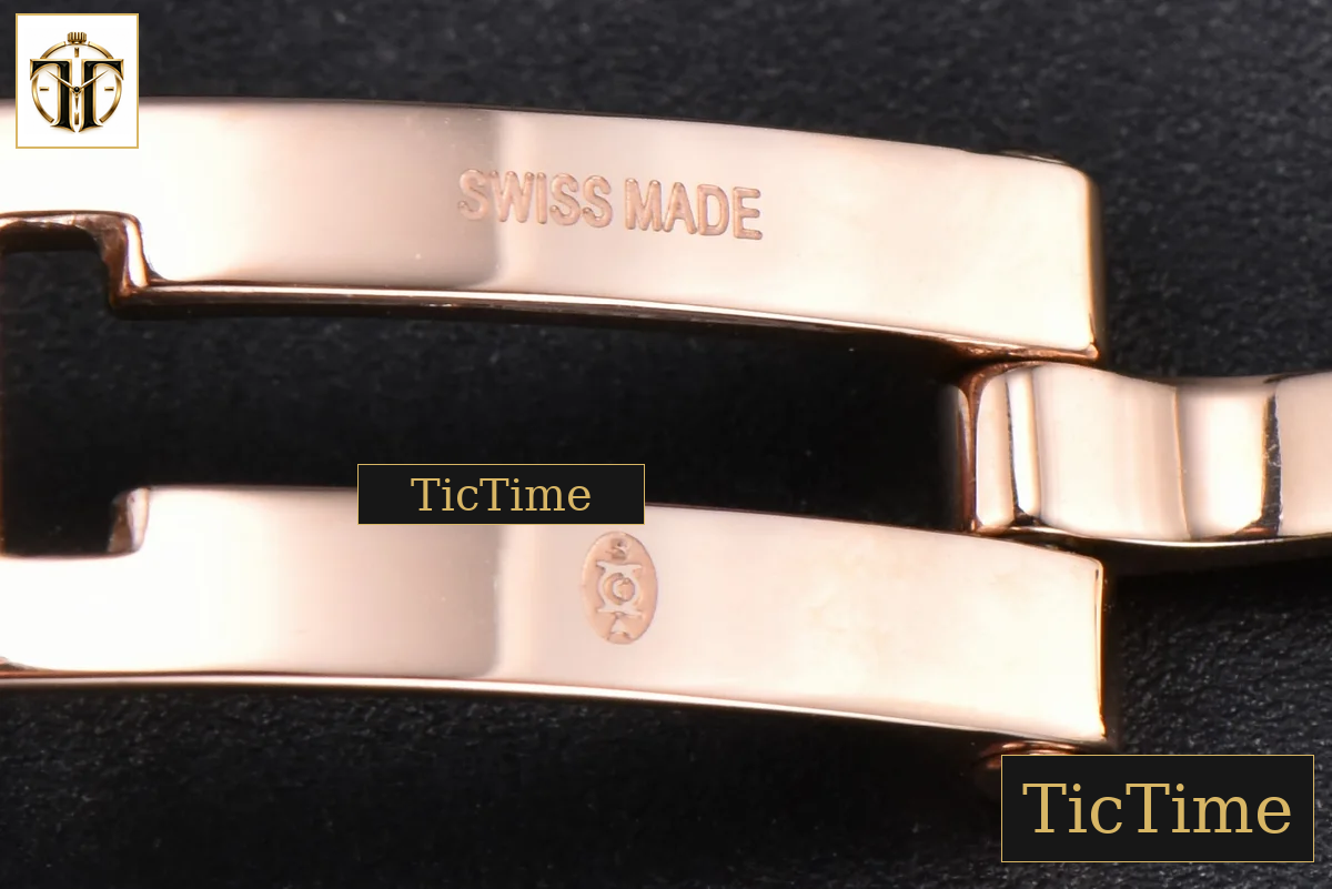 Tank Francaise Small 25.7mmx21.2mm 8848F RG Bracelet Quartz — foto 21