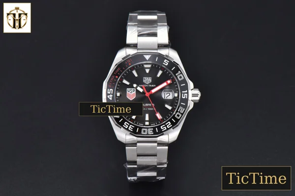 Foto frontal — Aquaracer Calibre 5 43mm OF Black Dial Red Hands SS Bracelet Swiss SW200