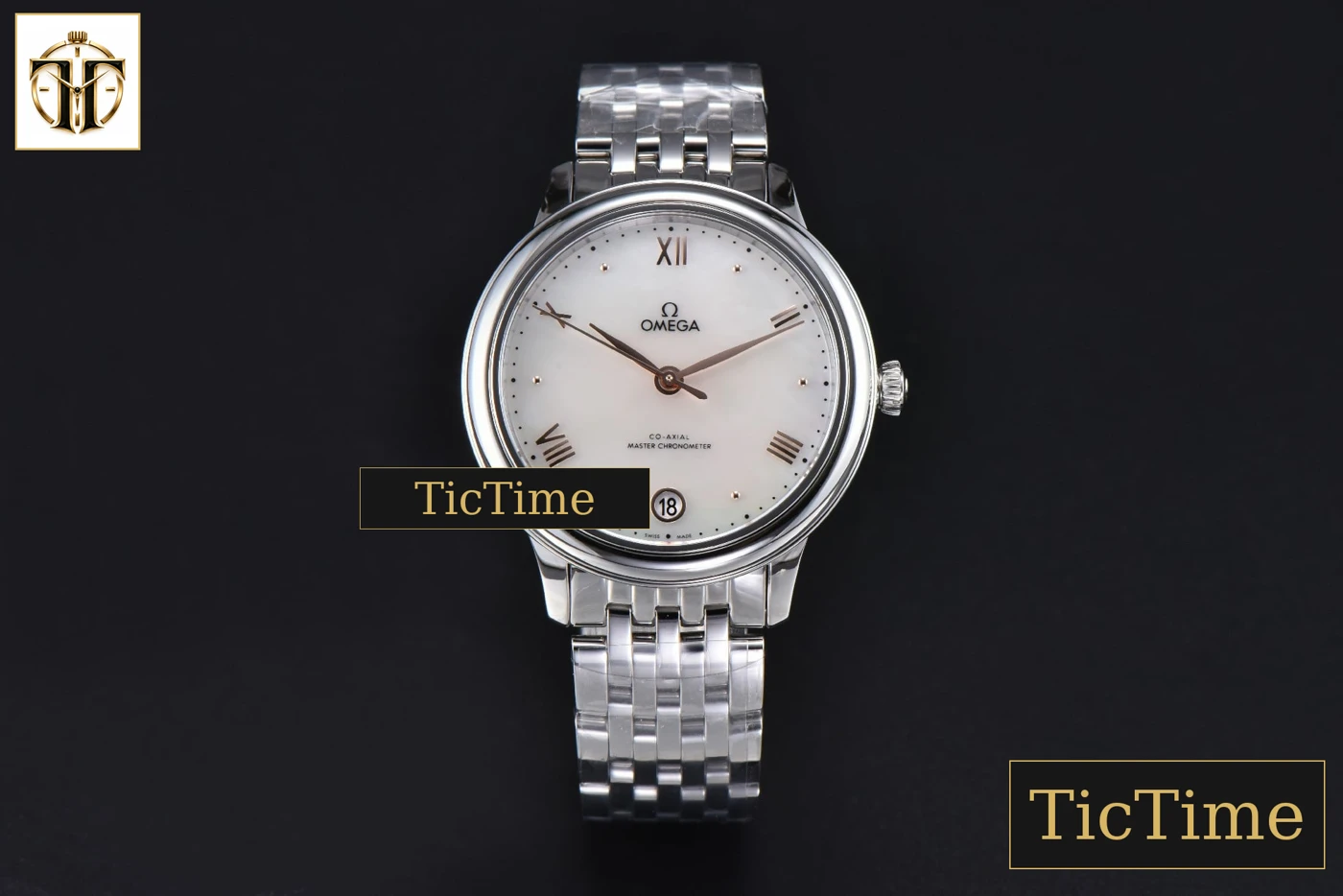 Vista frontal — De Ville Prestige Ladies 34mm VSF White Mop Dial Bracelet A8800