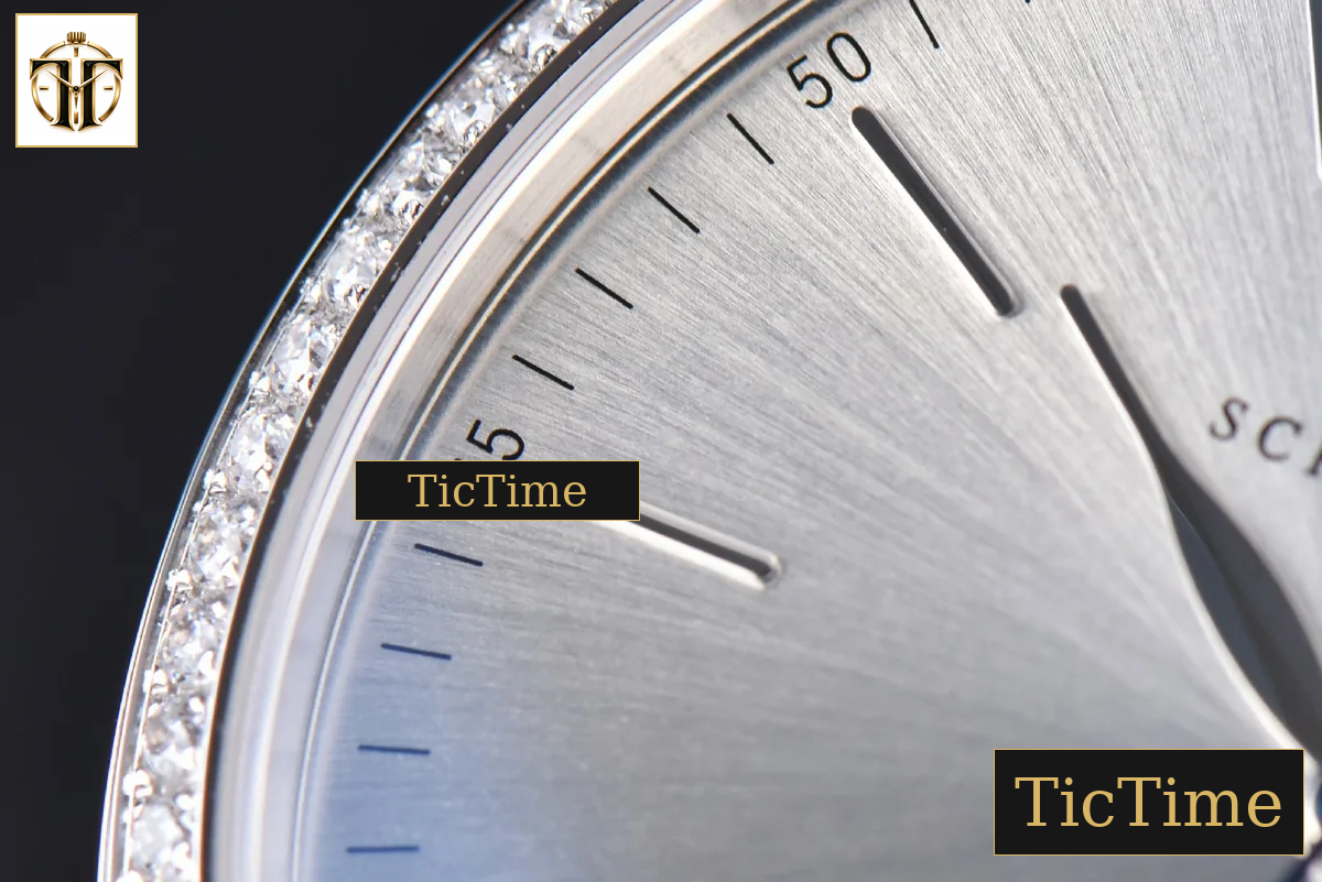 Portofino ‘150 Years’ 40mm V7F Diamond Silver Dial Black Leather Strap / A2892 — foto 6