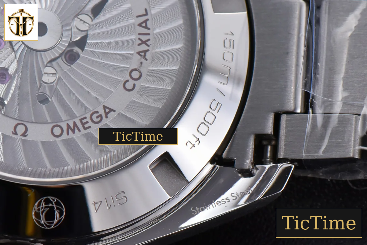 Aqua Terra 150M 41mm VSF White Wave Dial Silver Markers SS Bracelet A8500 — foto 18