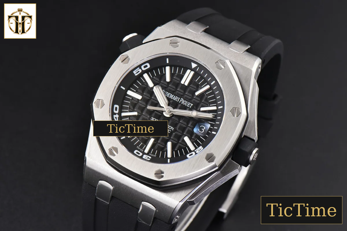 Royal Oak Offshore Diver 15710 42mm APSF Black Dial Black Rubber Strap SA3120 — foto 4