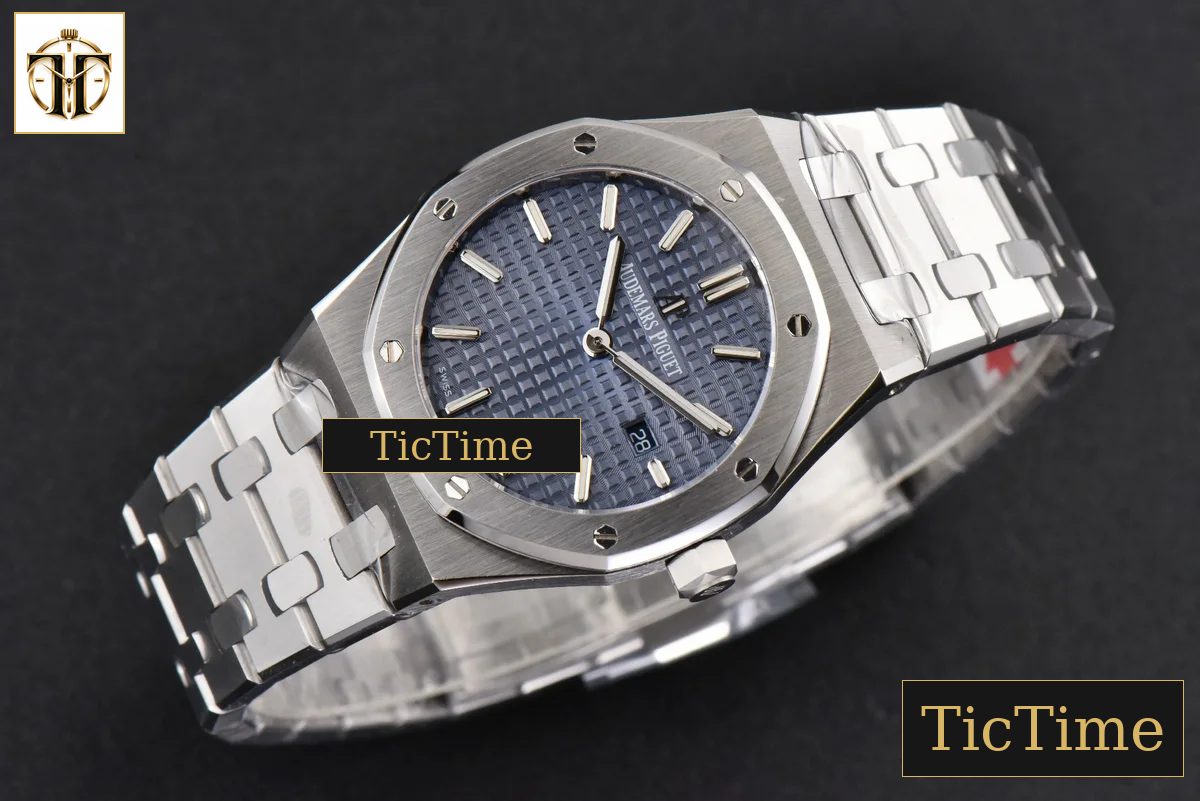 Royal Oak Ladies 33mm 8F Blue Dial SS Bracelet Swiss Quartz — foto 4