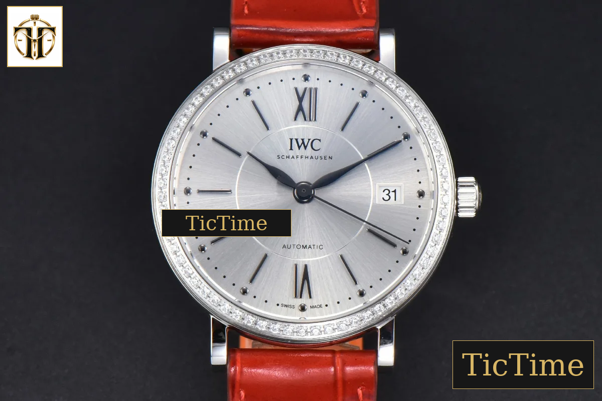 Portofino 37mm V7F Diamond Silver Dial Silver Marker Red Leather Strap A2892 — foto 2