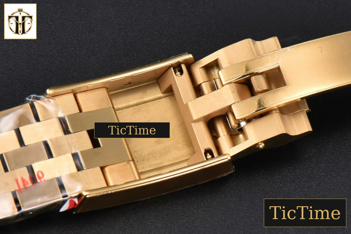 GMT Master II 126718 40mm Clean Factory YG Black/Gray Bezel Black Dial Jubilee Bracelet DD3285 — foto 36