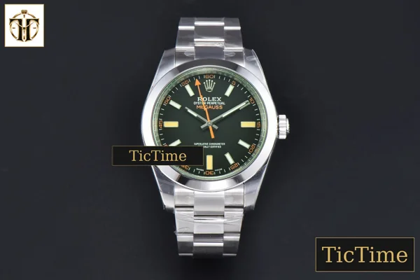 Foto frontal — Milgauss 904L 116400GV 40mm VSF Black Dial Green Crystal VS3131