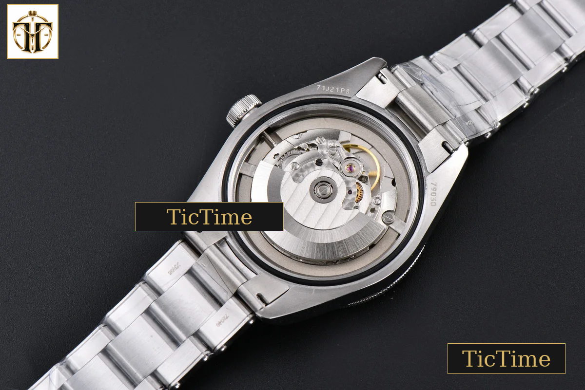 Black Bay Fifty Eight Inter Milan 39mm ZF SS Gradient Blue Dial SS Bracelet A2824 — foto 19