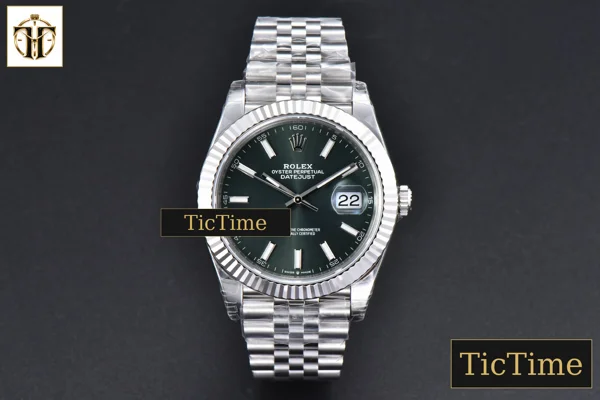 Foto frontal — DateJust 904L Mint 126334 41mm VSF Green Dial Jubilee Bracelet VS3235