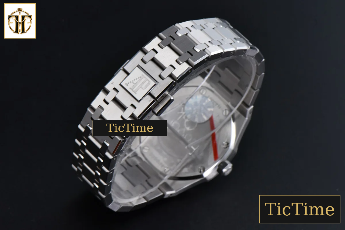 Royal Oak Ladies 67650ST 33mm V7F White Dial Diamond Bezel SS Bracelet Quartz — foto 26