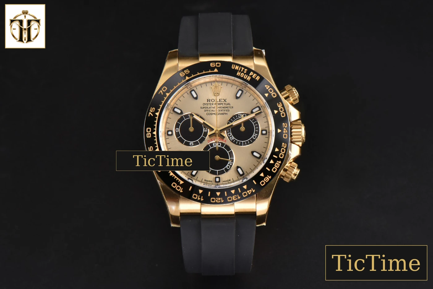 Vista frontal — Daytona 116518 Clean Factory Ceramic YG Dial Black Subdial Oysterflex Strap SA4130
