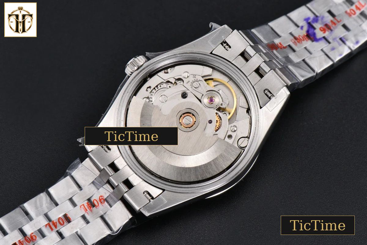 DateJust 904L 31mm GMF Diamond Bezel Red Dial Diamond Marker SS Jubilee Bracelet A2824 — foto 22