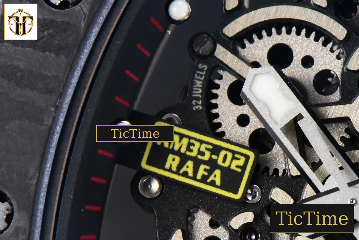 RM035-02 42mm T+F Black Forged Carbon Skeleton Dial Red Crown White Rubber Strap RMUL2 — foto 6