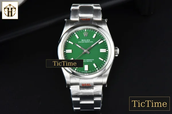 Foto frontal — Oyster Perpetual 126000 36mm EWF Green Dial SS Bracelet A3230
