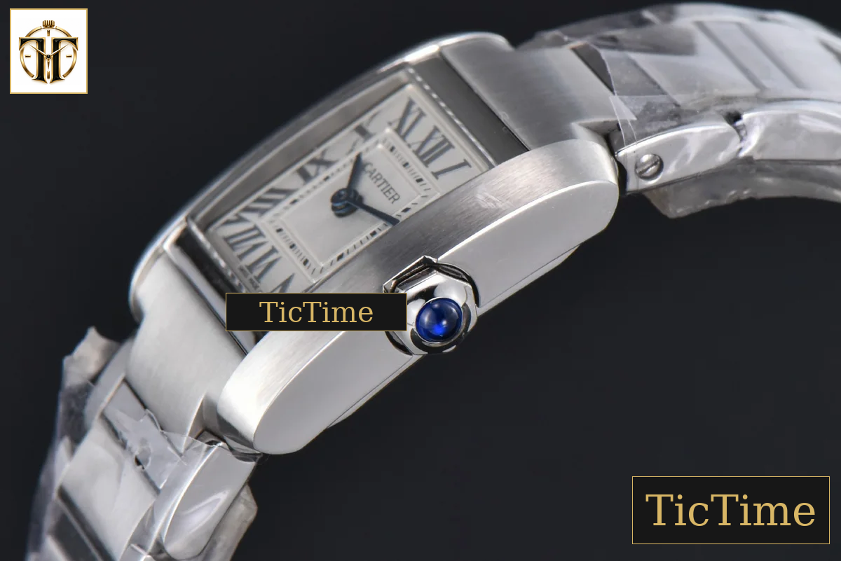 Tank Francaise Small 25.7mmx 21.2mm K11F SS Bracelet Quartz — foto 10