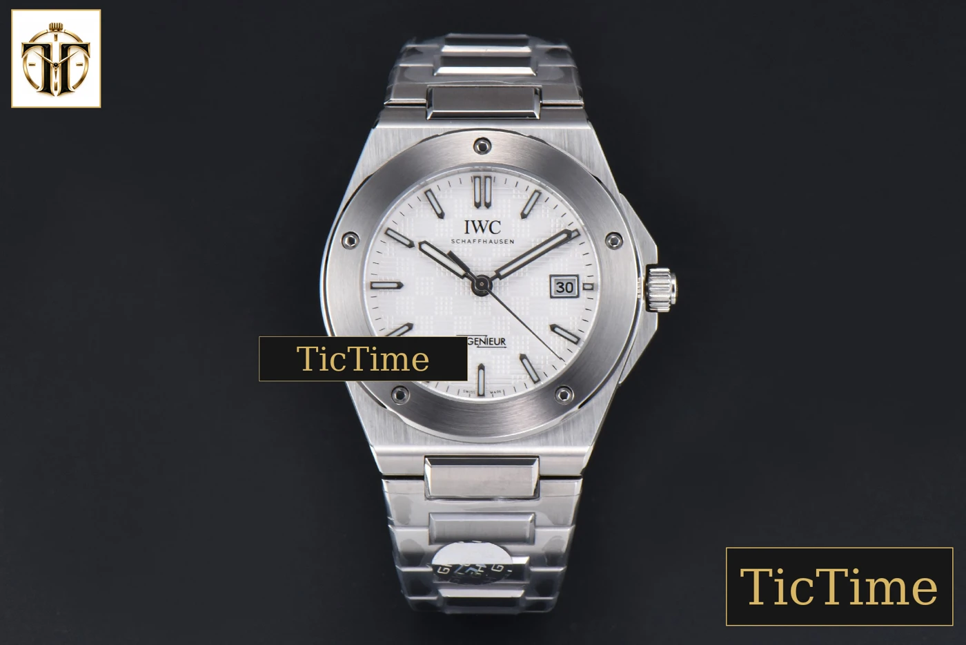 Vista frontal — Ingenieur 40mm GHF White Textured Dial Bracelet MY9015