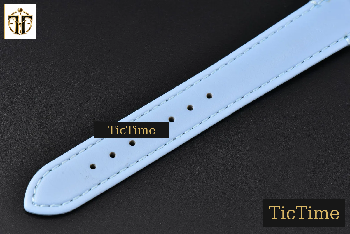Tank Must Small 29.5×22mm K11F White Dial Blue Smooth Calf Strap Quartz — foto 21