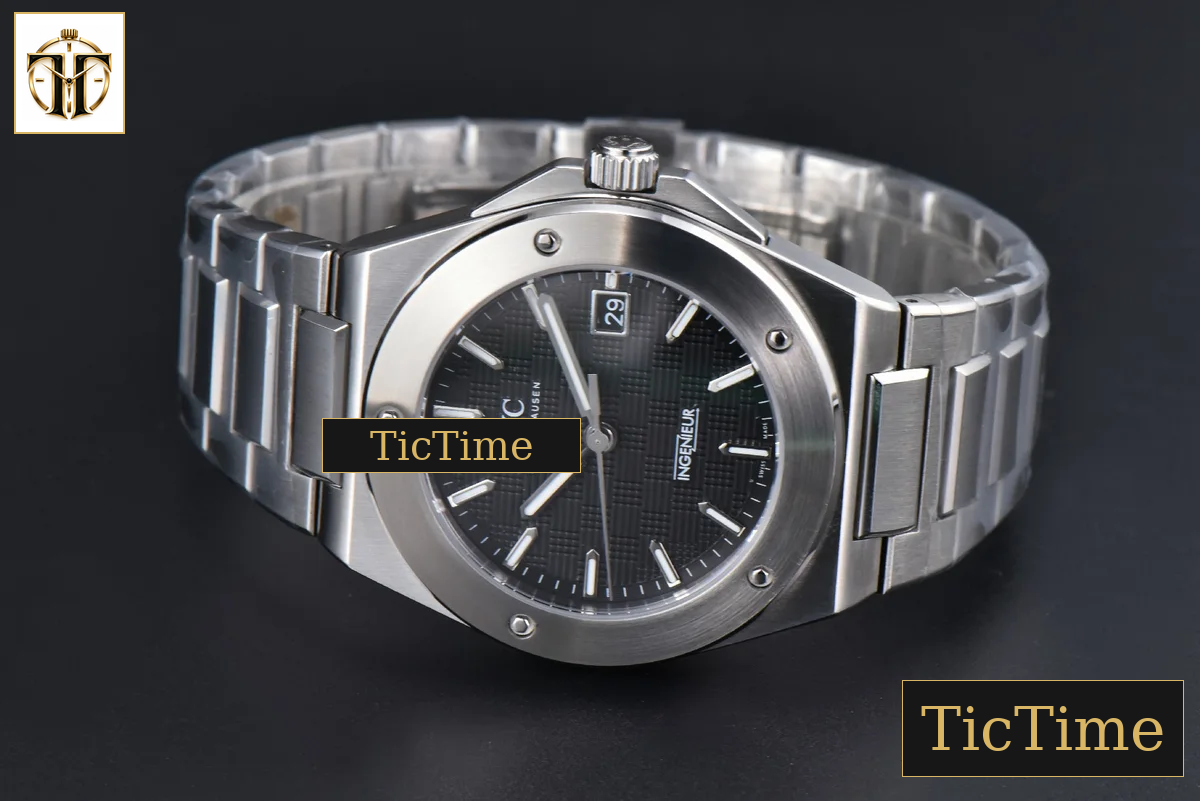 Ingenieur 40mm GHF Black Textured Dial Bracelet MY9015 — foto 14