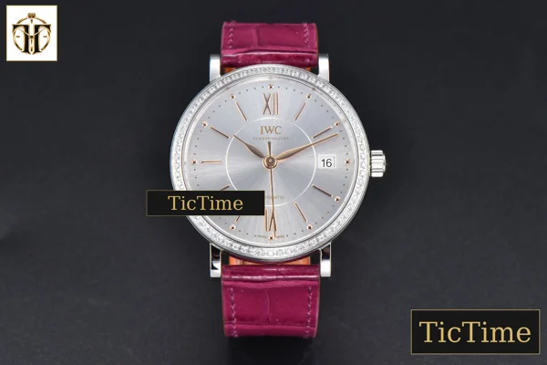 Foto frontal — Portofino 37mm V7F Diamond Silver Dial RG Marker Pink Leather Strap A2892