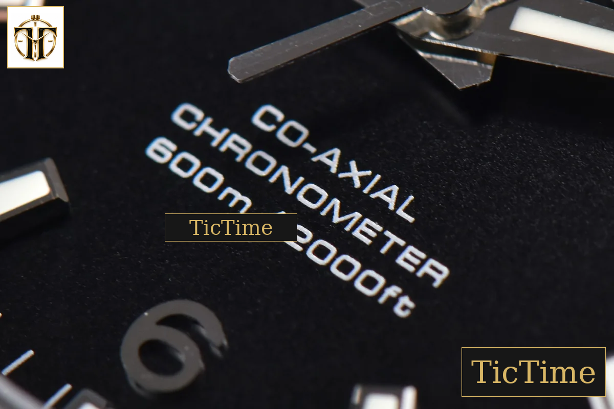 Planet Ocean 600m 42mm VSF Black Dial Rubber Strap A8500 — foto 6