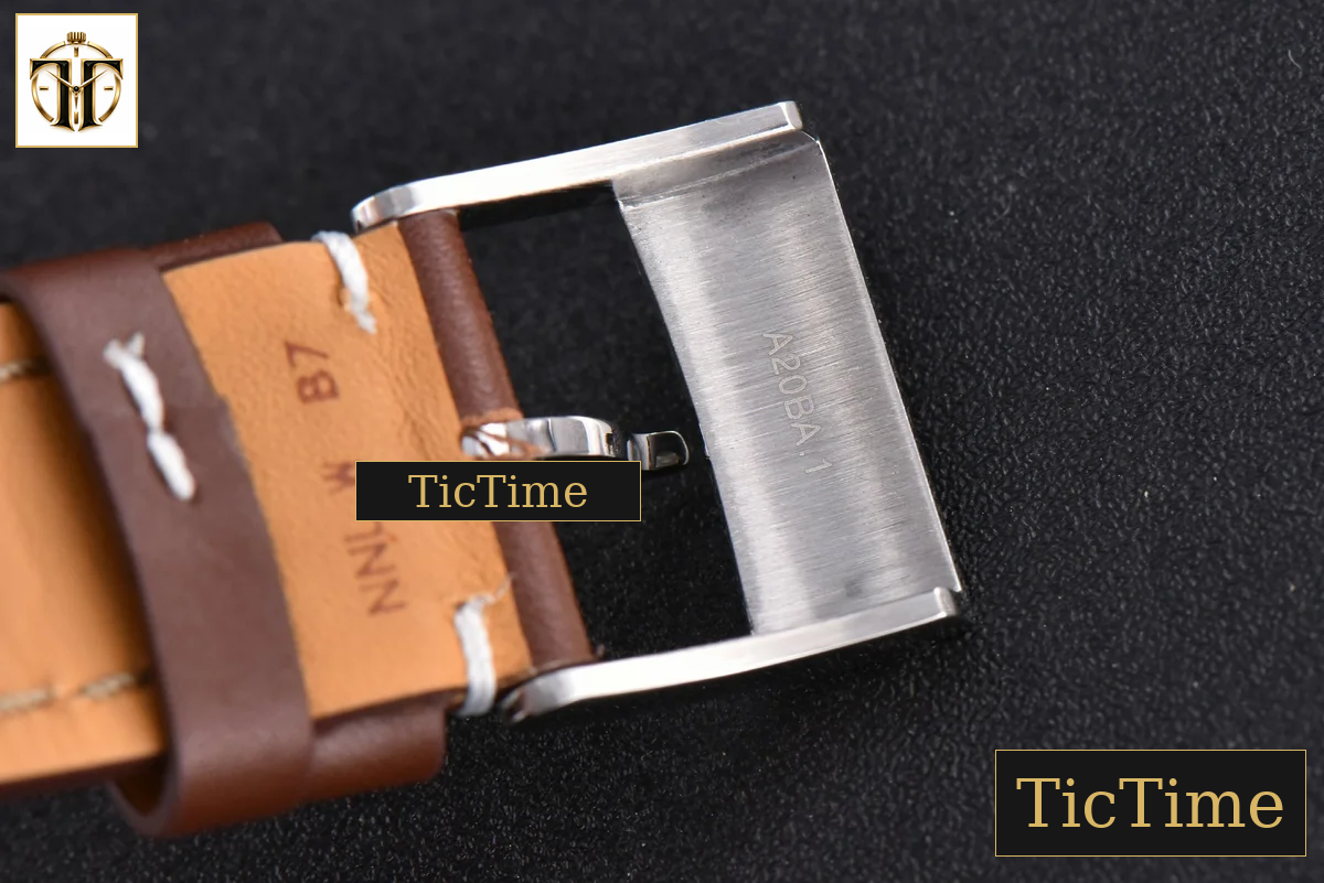 Transocean Day & Date 43mm V7F Silver Dial Brown Leather Strap CA145 — foto 29