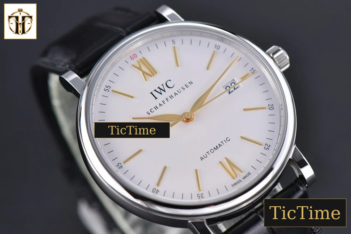 Portofino ‘150 Years’ 40mm V7F White Dial YG Markers Black Leather Strap / A2892 — foto 6