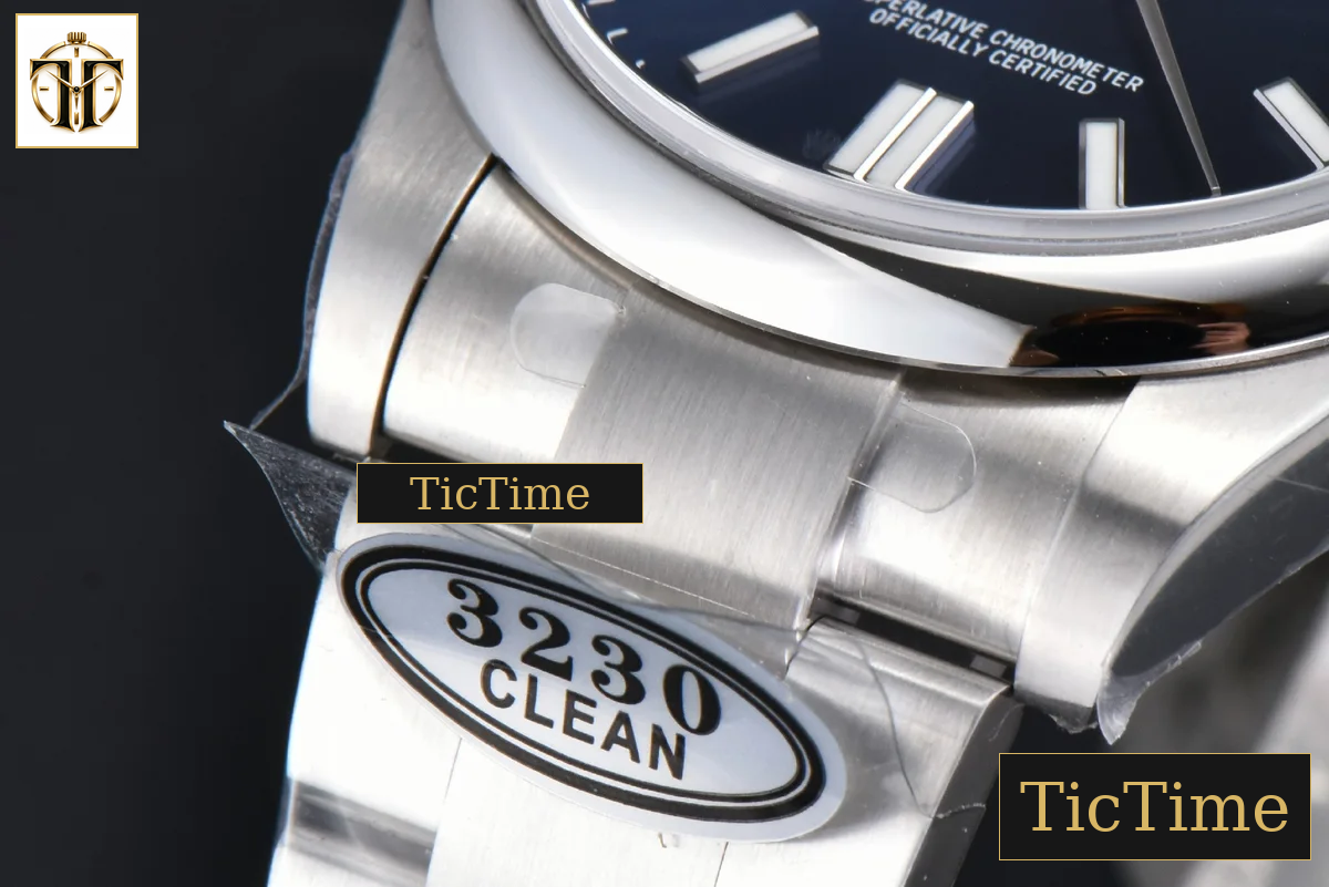 Oyster Perpetual 904L 124300 41mm Clean Factory Blue Dial SS Bracelet VR3230 — foto 10
