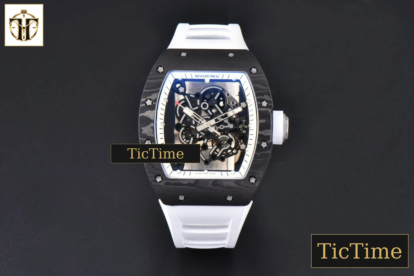 Vista frontal — NTPT RM055 43mm ZF White Bezel White Crown White Rubber Strap V6 RMUL2