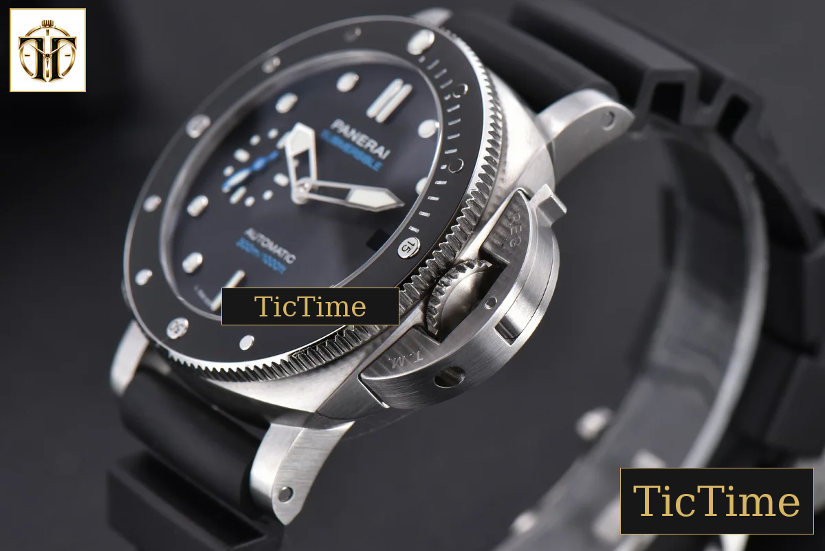 Submersible PAM683 42mm VSF Black Dial Rubber Strap Aisa XXX1V — foto 10
