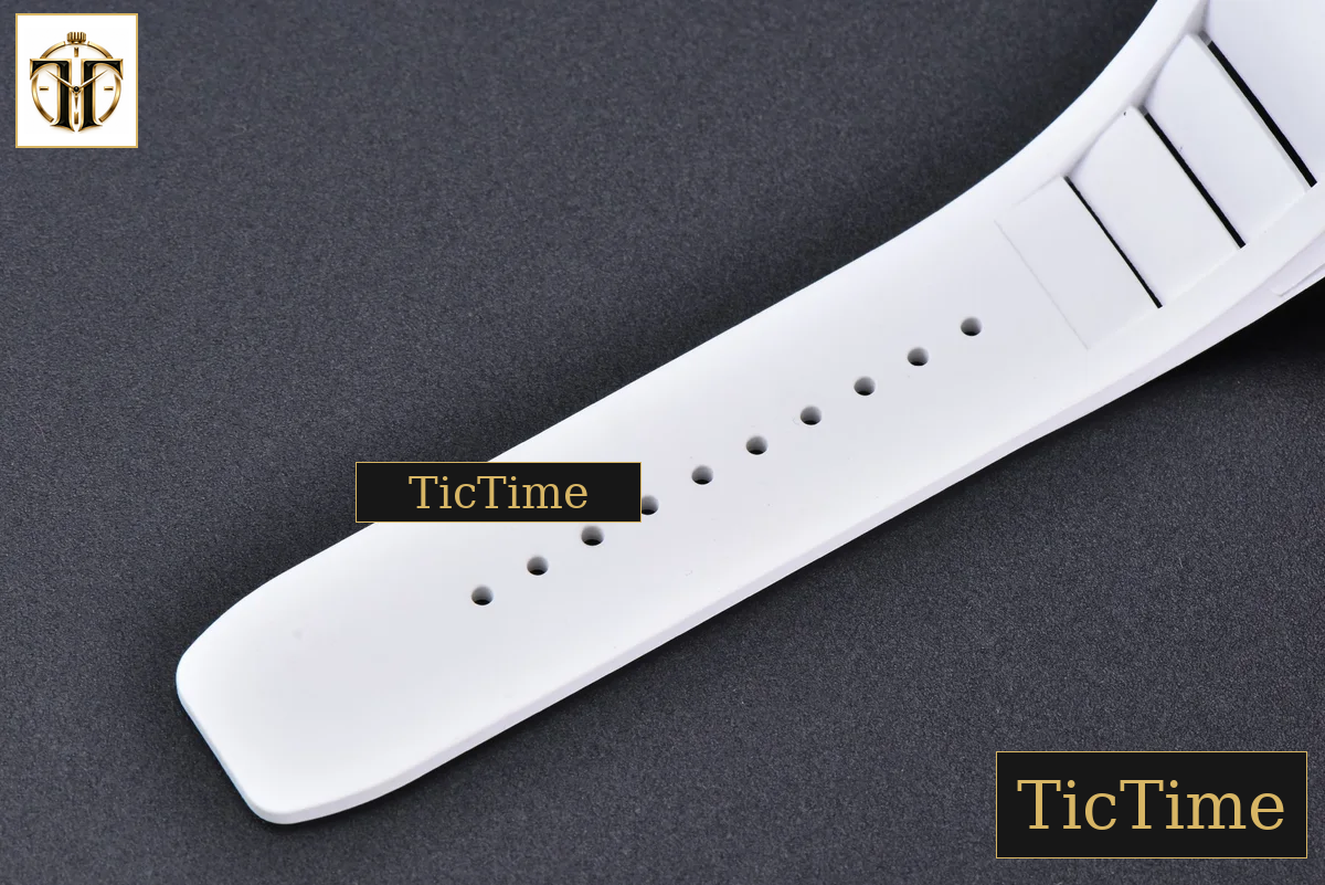 RM035-02 42mm T+F Black Forged Carbon Skeleton Dial Red Crown White Rubber Strap RMUL2 — foto 20