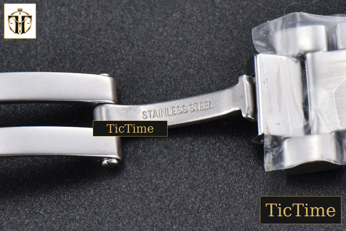 Pasha Ladies 30mm AF White Dial SS Bracelet Jap Quartz — foto 23