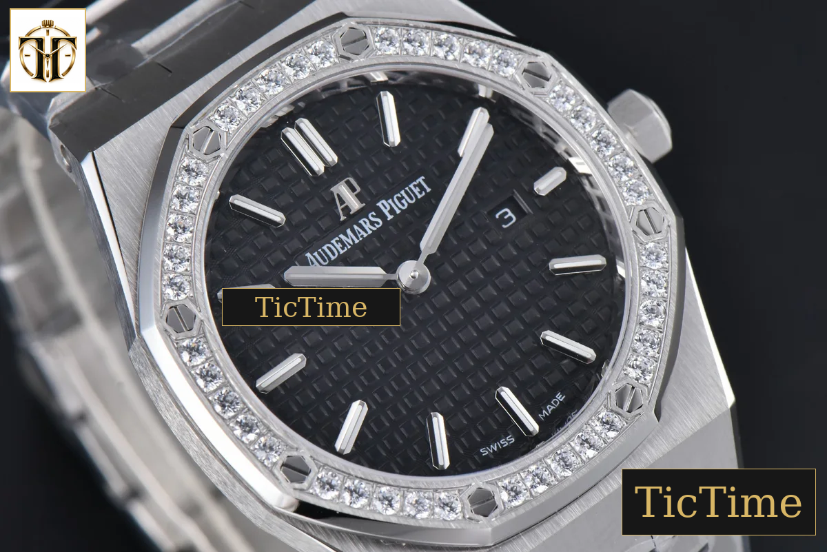 Royal Oak Ladies 67651ST 33mm ZF SS Diamond Black Dial SS Bracelet Quartz — foto 12