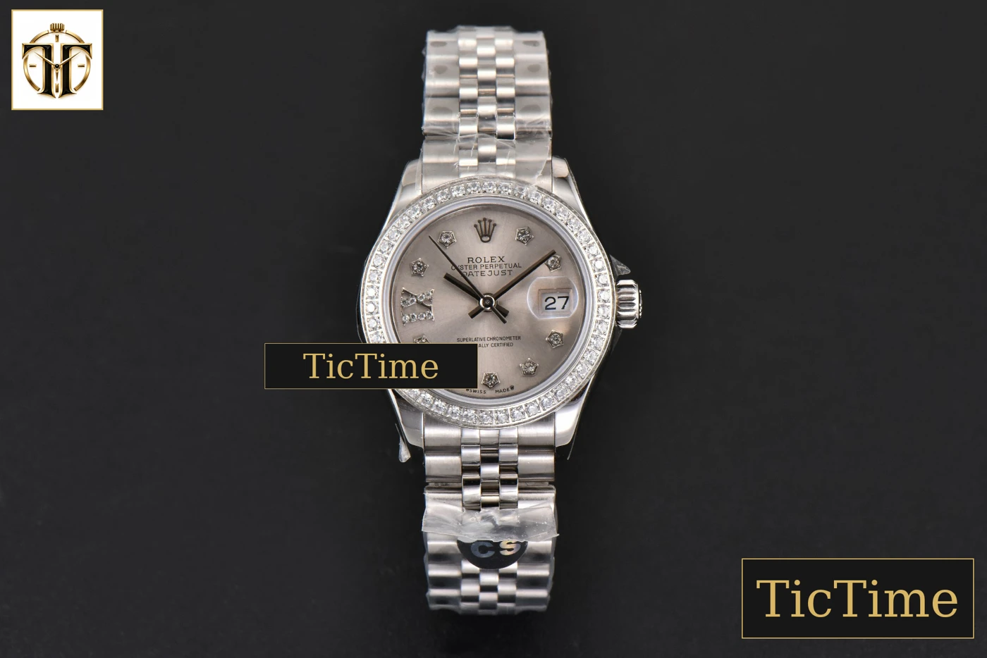 Vista frontal — DateJust Ladies 28mm WF Diamond Silver Dial Diamond Marker Jubilee Bracelet A2236