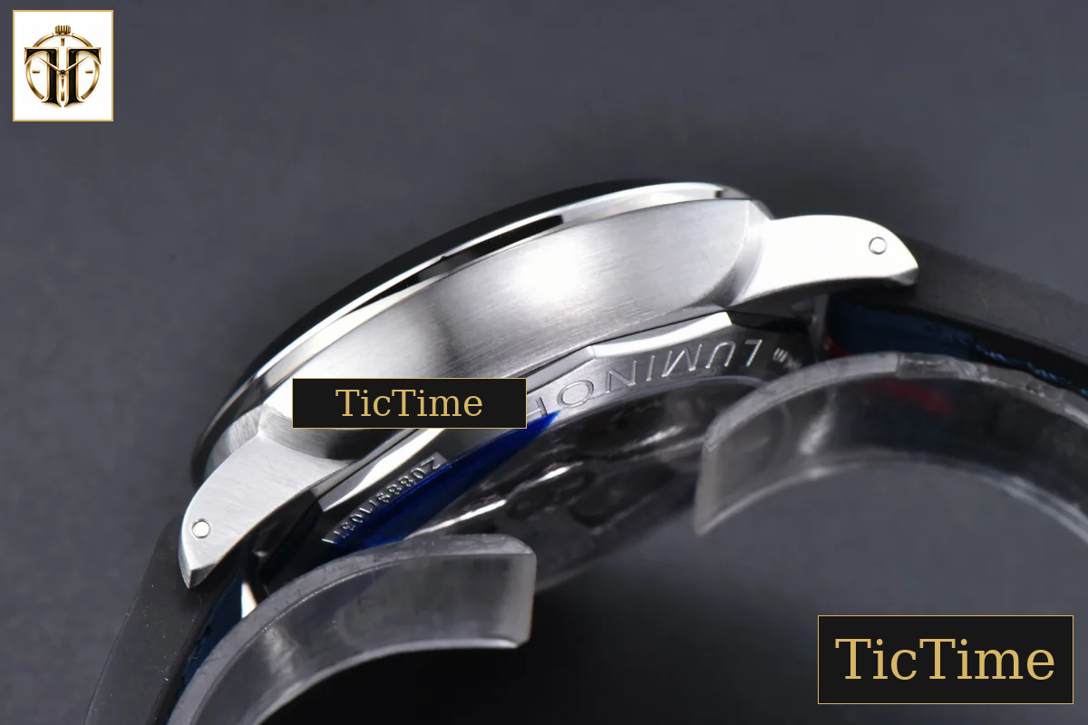 Quaranta BiTempo Luna Rossa PAM1404 40mm VSF Blue Dial Gummy Strap P900 — foto 16