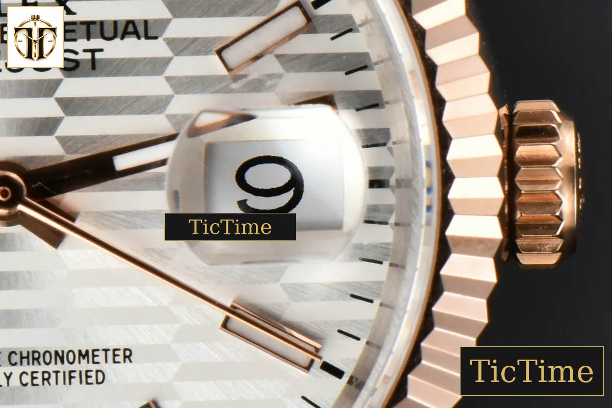 DateJust 36mm BPF RG/SS Fluted Bezel Silver Motif Dial Jubilee Bracelet A2824 — foto 9
