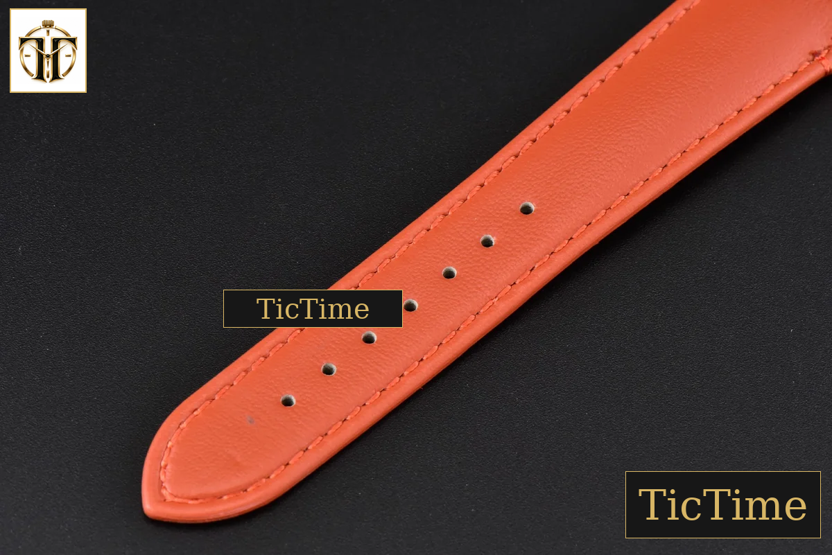Tank Must Large 33.7×25.5mm K11F White Dial Orange Smooth Calf Strap Quartz — foto 23