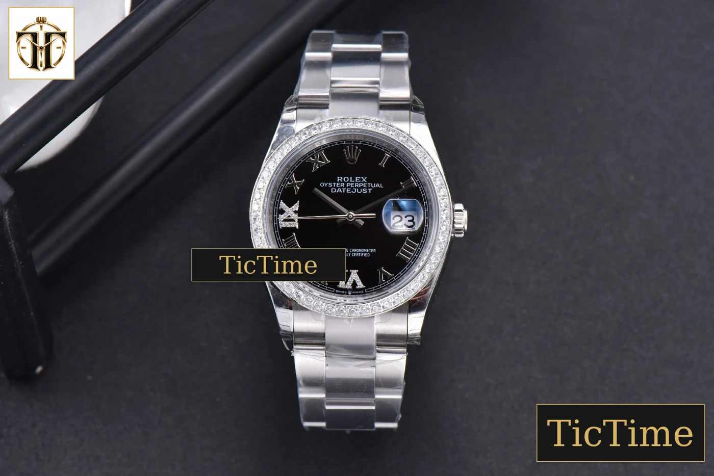 Vista frontal — DateJust 36mm EWF SS Black Dial Diamond Roma Marker Diamond Bezel Oyster Bracelet A3235