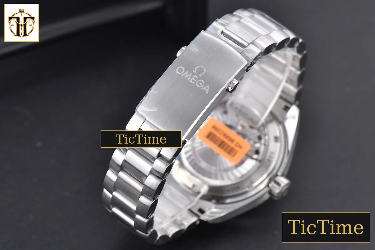 Planet Ocean 600m GMT 43.5mm VSF Black Dial Orange Marker SS Bracelet A8906 — foto 25
