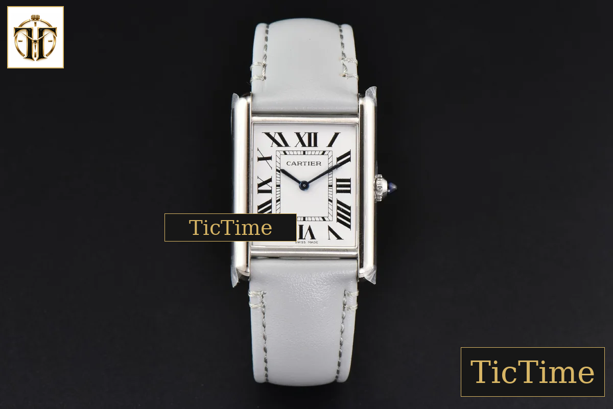 Tank Must Large 33.7×25.5mm K11F White Dial Gray Smooth Calf Strap Quartz — foto 3