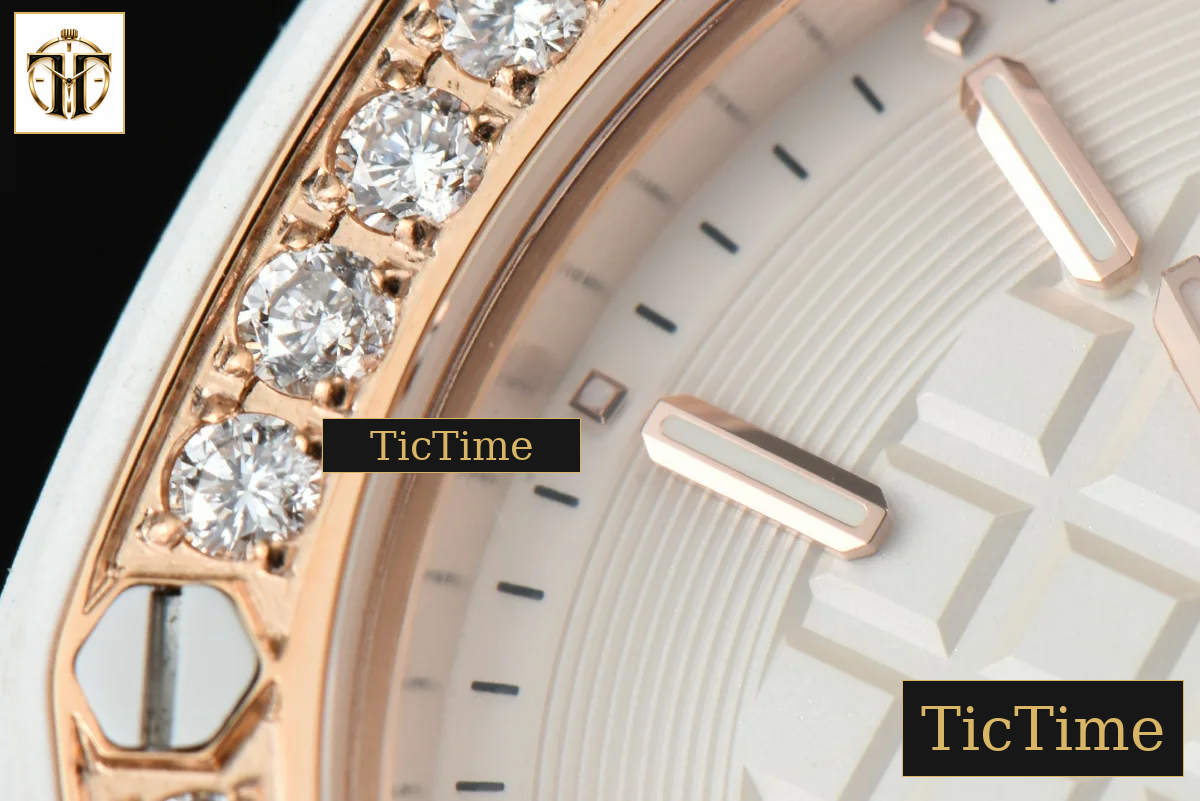 Royal Oak Offshore Ladies 33mm RXWF RG Moissanite White Dial Diamonds Bezel White Rubber Strap Swiss Quartz — foto 5