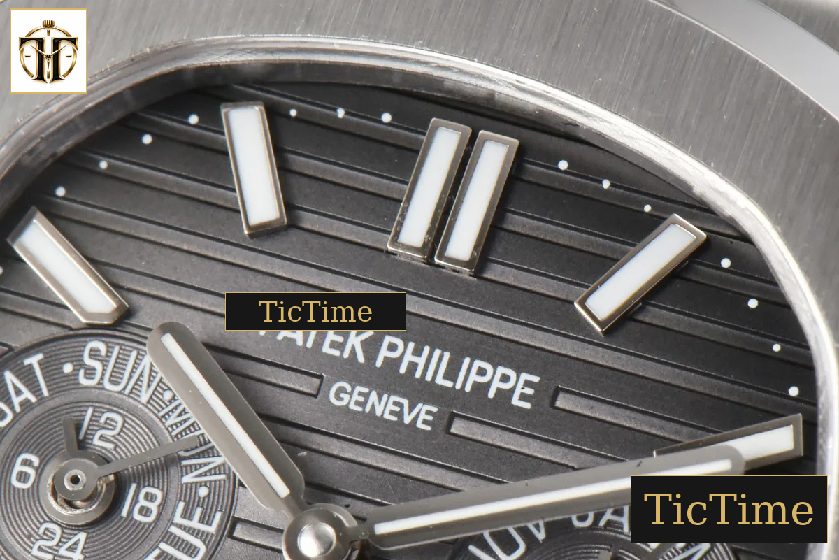 Nautilus 5740 40mm TWF Black Dial SS Bracelet A240 — foto 5