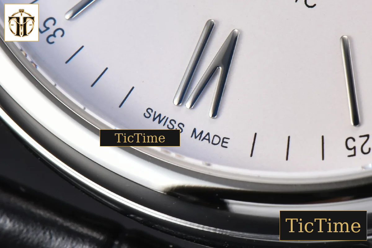 Portofino 40mm V7F White Dial Red Index Black Leather Strap A2892 — foto 8