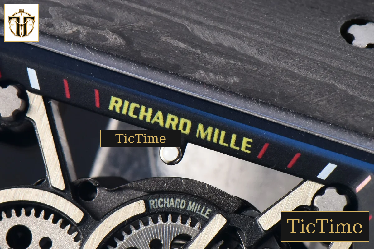RM035-02 42mm T+F Black Forged Carbon Skeleton Dial Red Crown White Rubber Strap RMUL2 — foto 4