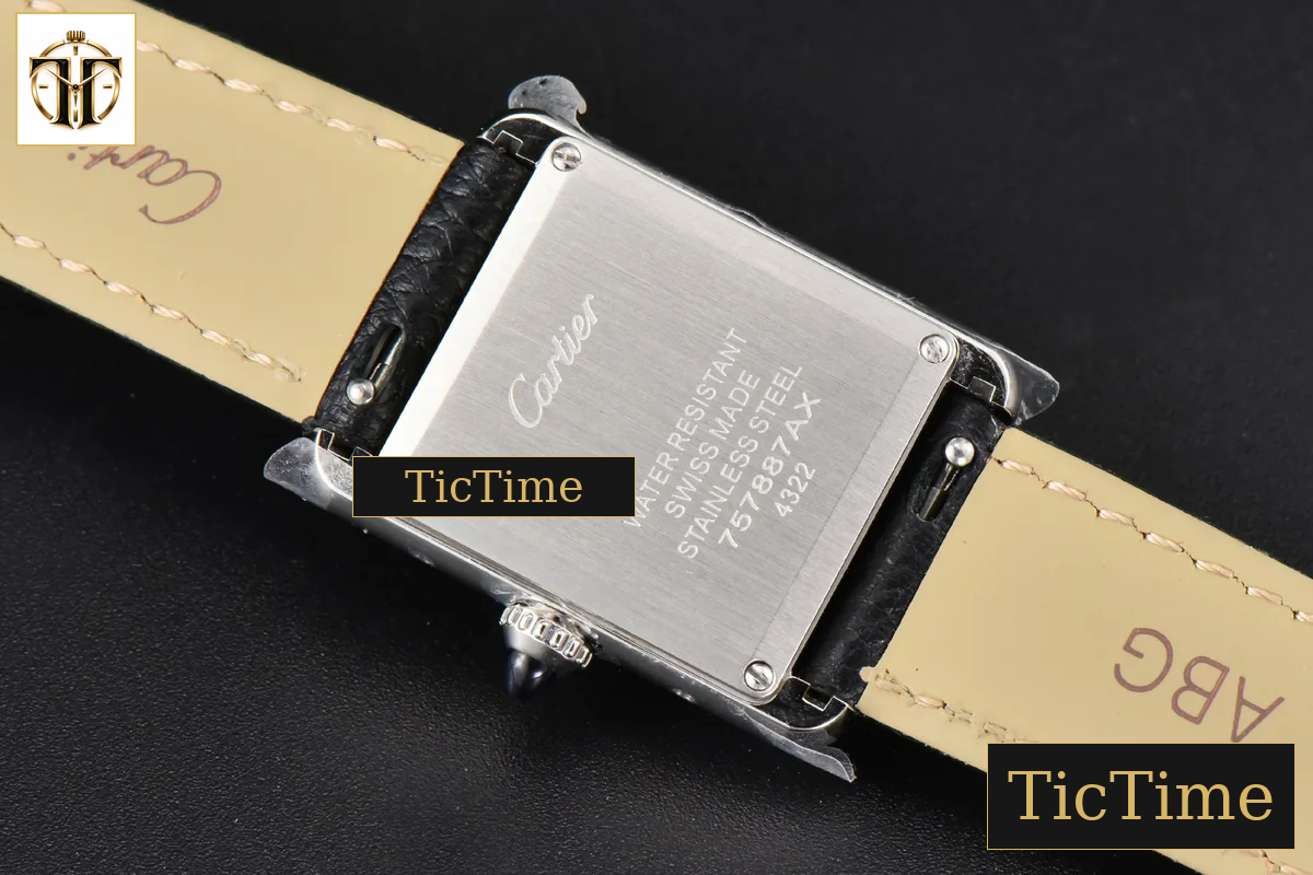Tank Must Small 29.5×22mm K11F Diamond White Dial Litchi Grained Smooth Strap Quartz — foto 14