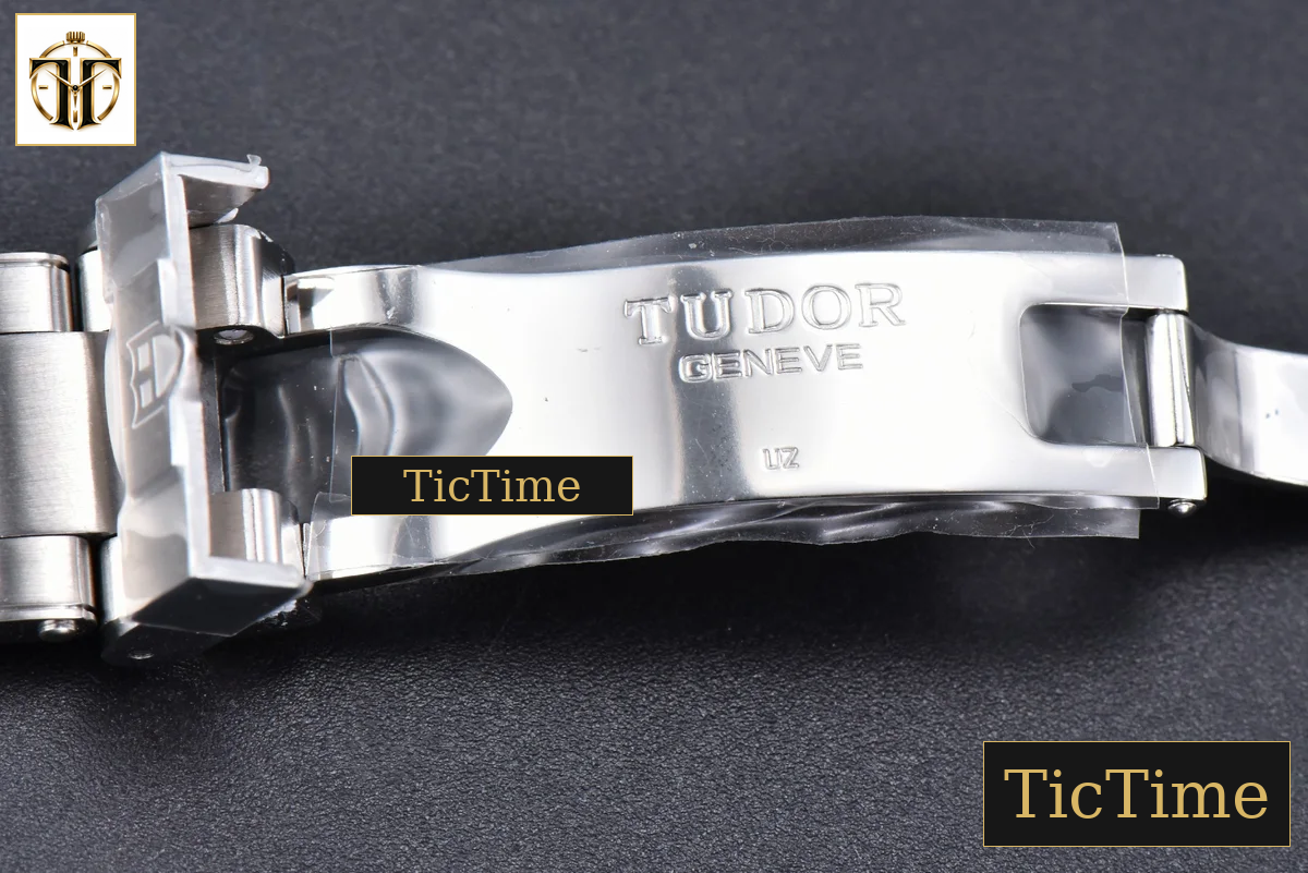 Black Bay GMT Pro 39mm ZF SS Black Dial SS Bracelet A2836 — foto 19