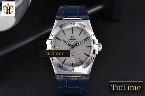 Foto frontal — Constellation 41mm AIF Gray Textured Dial Black Gummy Strap A8900