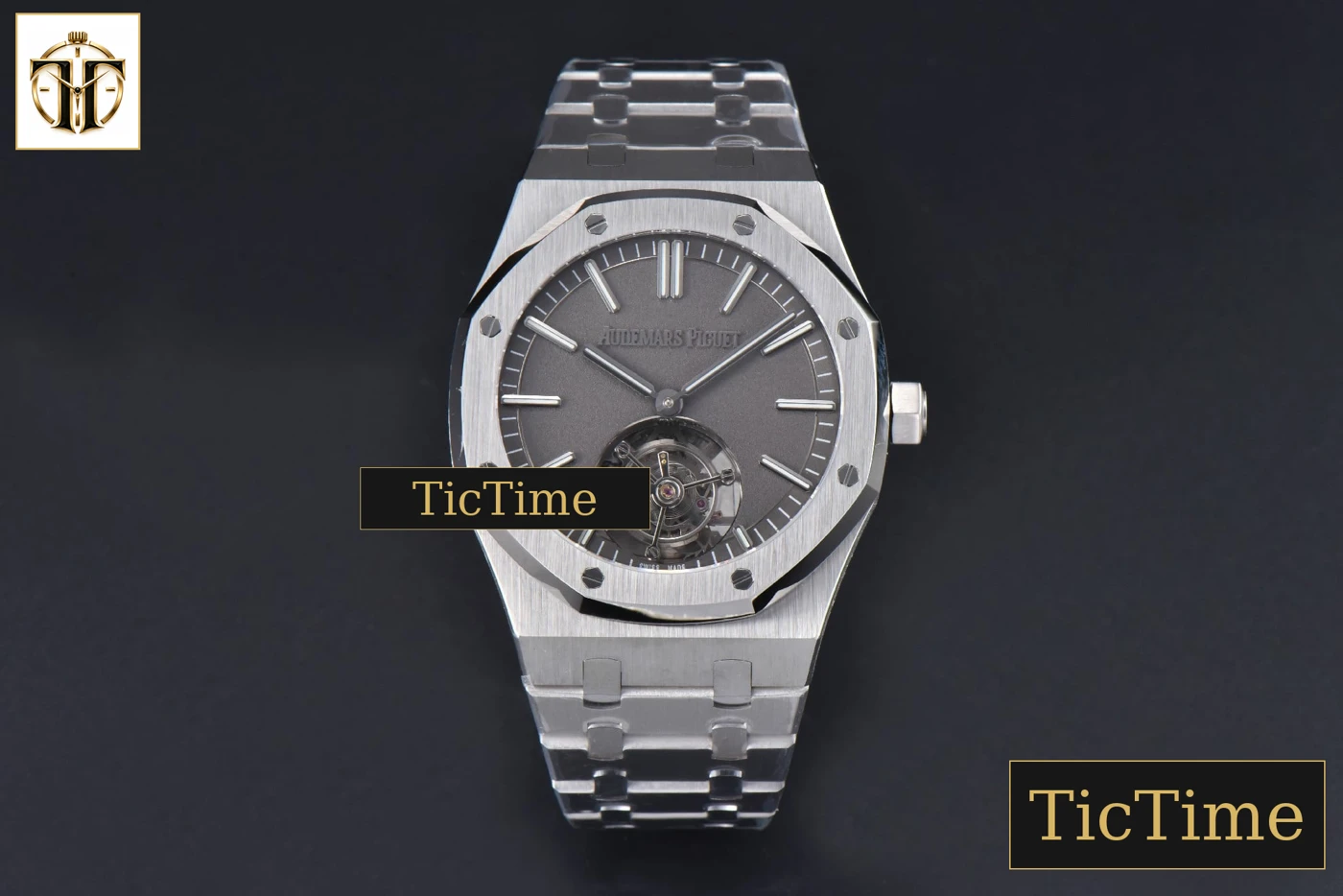 Vista frontal — Royal Oak Tourbillon 41mm R8F SS Smooth Gray Dial SS Bracelet Flying Tourb V2