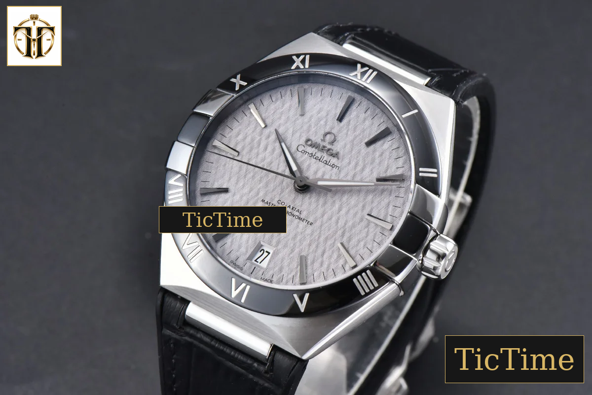 Constellation 41mm VSF Black Dial Black Black/Silver Bezel Gummy Strap A8900 — foto 4