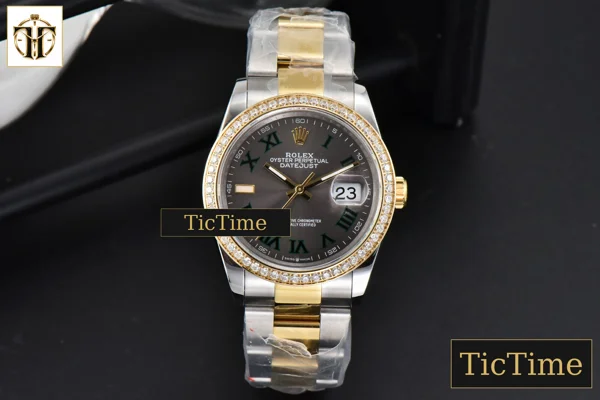 Foto frontal — DateJust 36mm BPF YG/SS Diamond Wimbledon Gray Dial Green Roma Marker Oyster Bracelet A2824